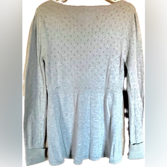 American Eagle Outfitters Gray Knit Sweater Top. Women’s size Large - Picture 2 of 7